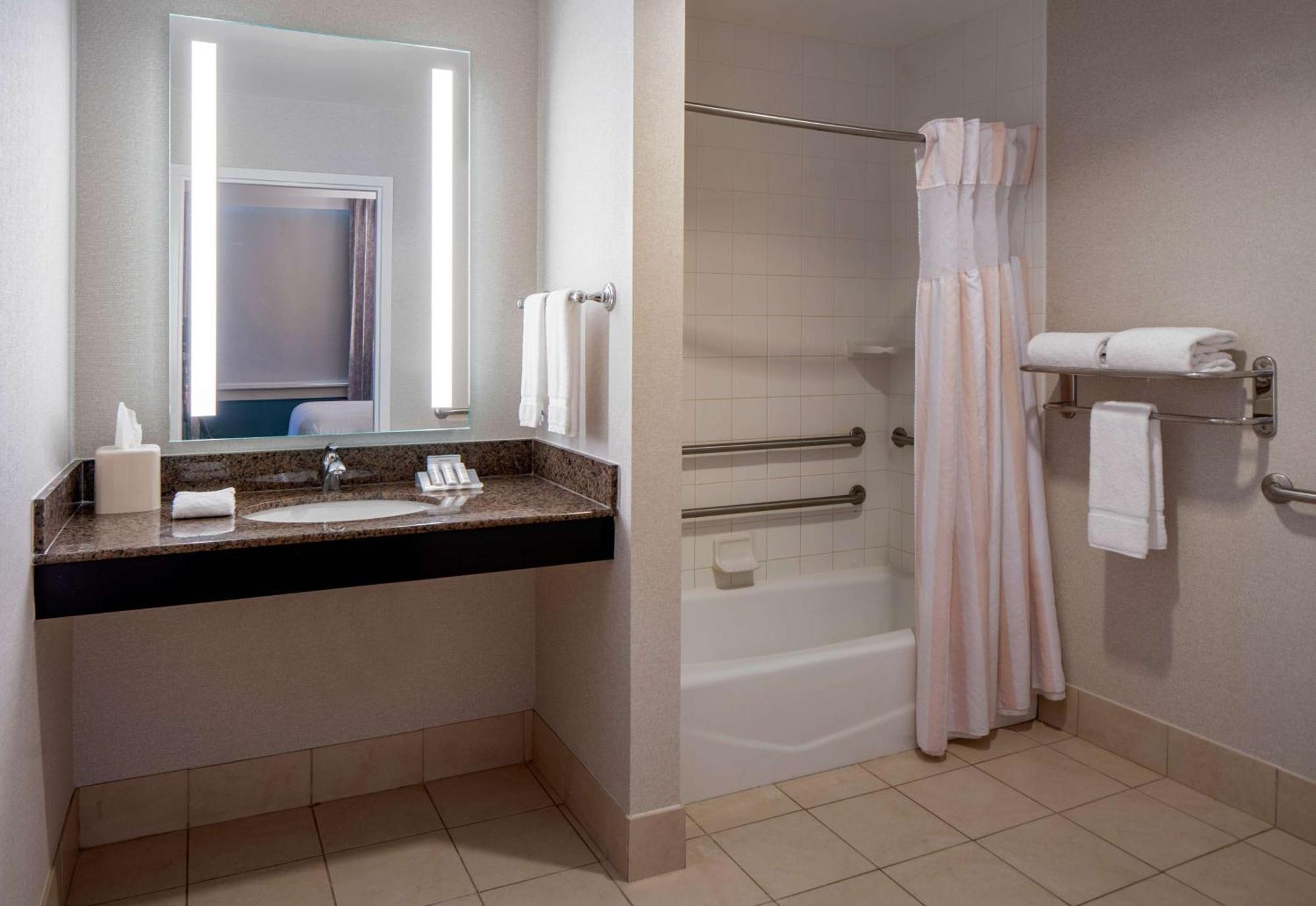 Hilton Garden Inn Jackson Downtown Luaran gambar